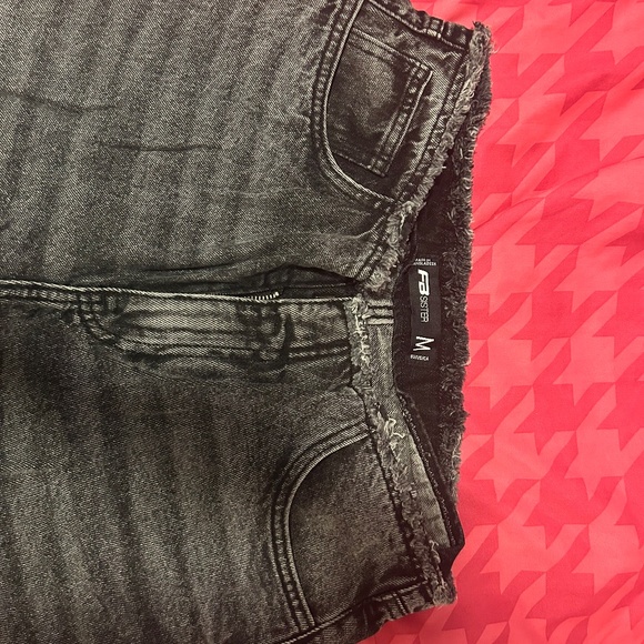 jeans - Picture 2 of 4